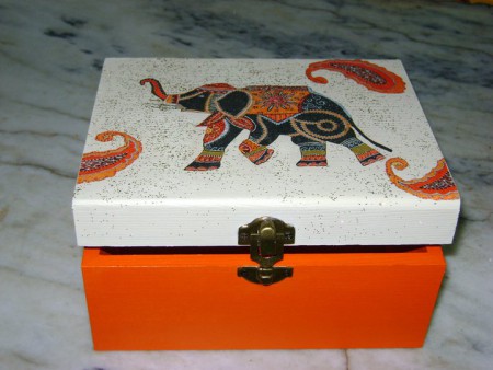 Caixa "Elefante laranja" - REF:C64