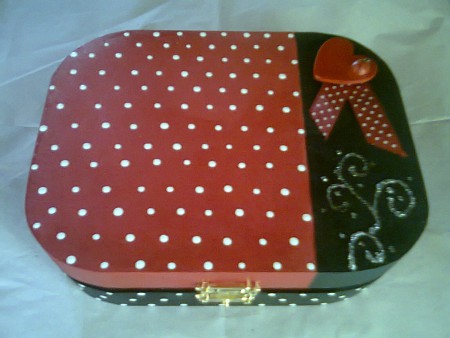 Caixa "Pintas e joaninha"